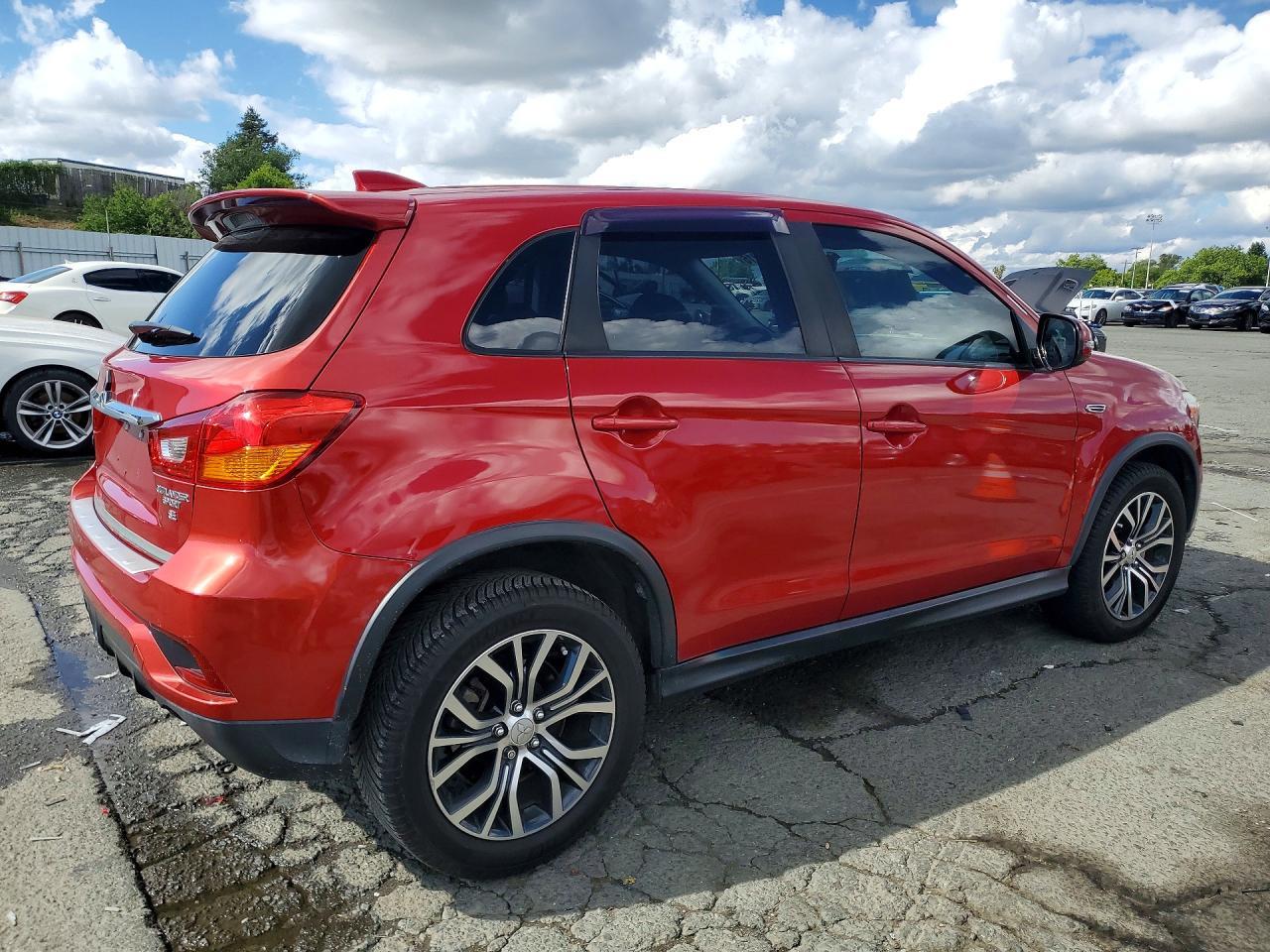 2018 Mitsubishi Outlander Sport Es - zdjęcie 3