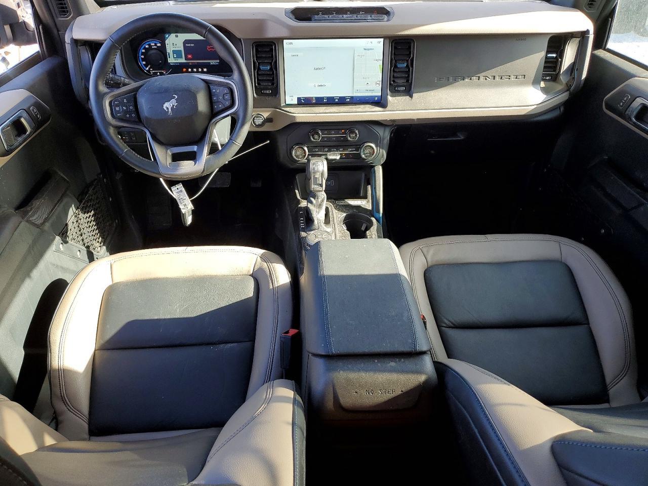 2024 Ford Bronco Wildtrak - zdjęcie 8