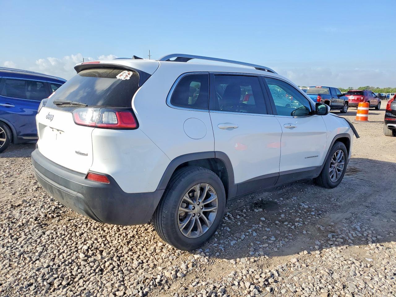 2019 Jeep Cherokee Latitude Plus - zdjęcie 3