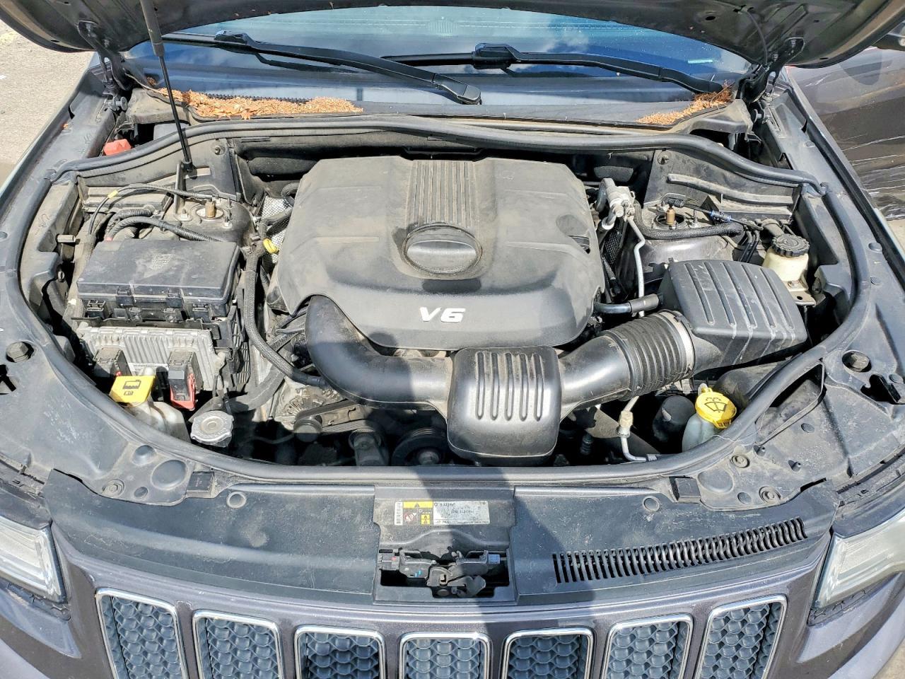 2015 Jeep Grand Cherokee Overland - zdjęcie 12