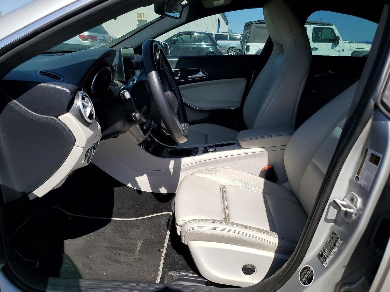 2017 Mercedes-Benz Cla 250 - zdjęcie 7