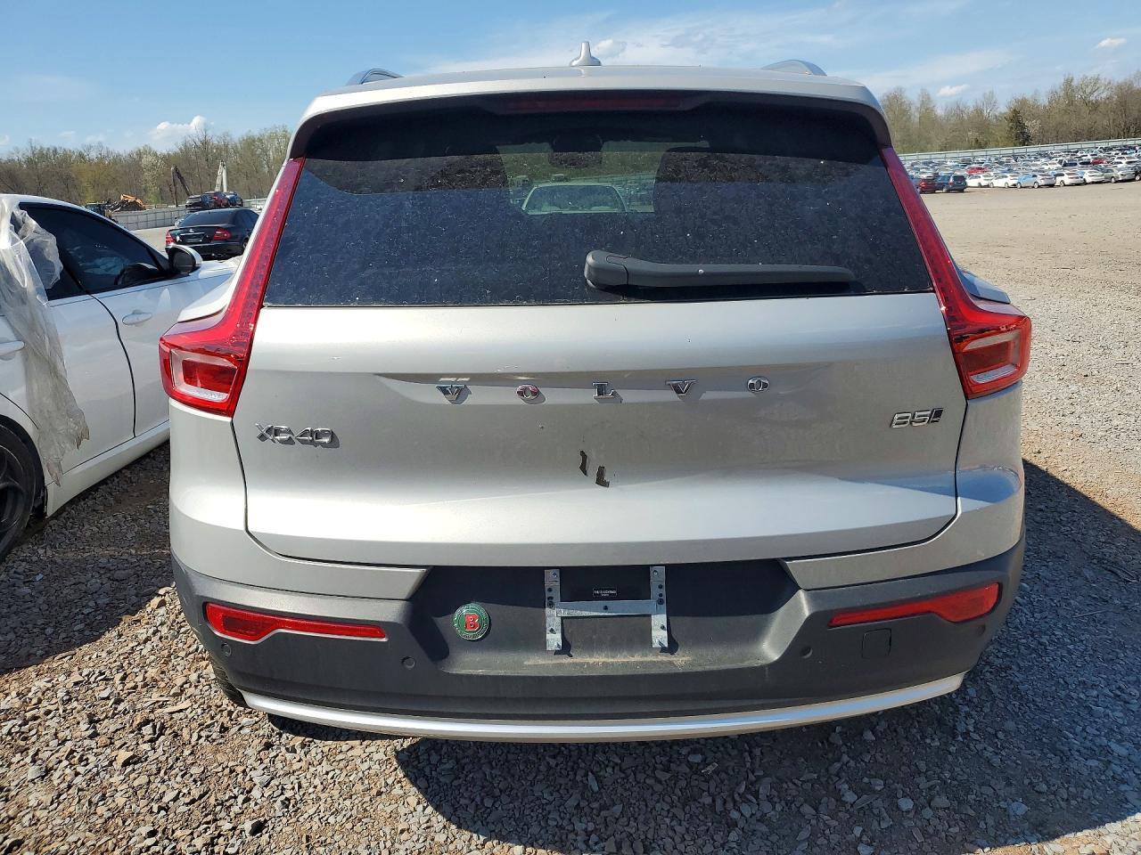 2025 Volvo Xc40 Core - zdjęcie 6