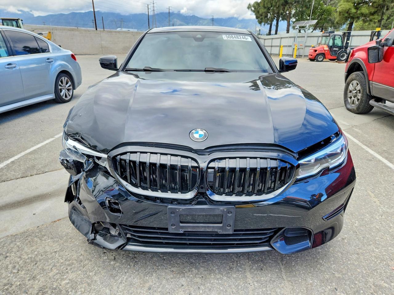 2020 BMW 330I - zdjęcie 5