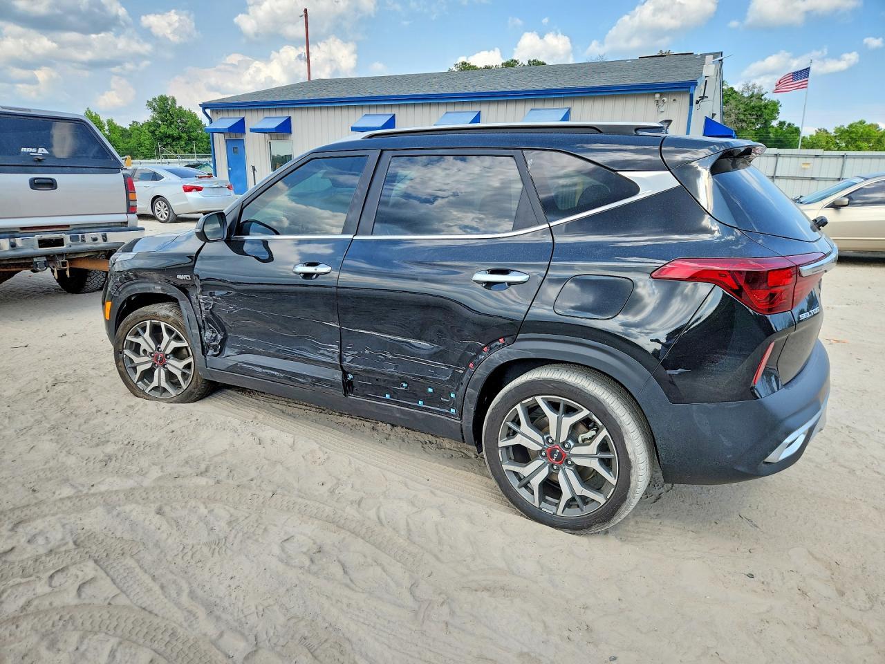 2023 Kia Seltos Sx - zdjęcie 2