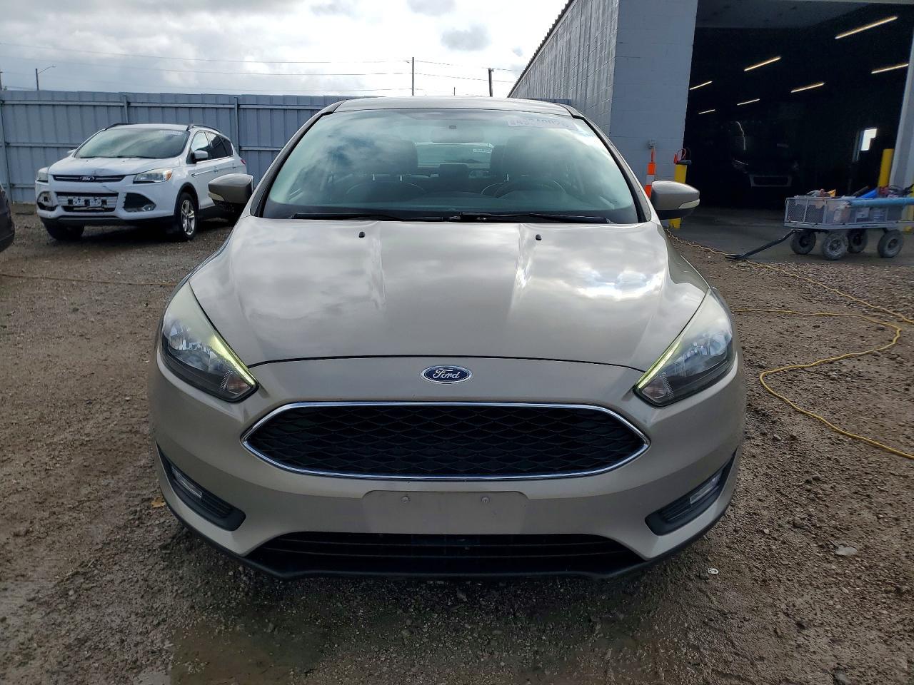 2015 Ford Focus Se - zdjęcie 5