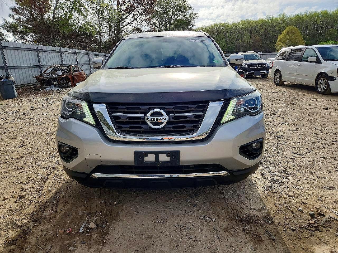 2019 Nissan Pathfinder Sl - zdjęcie 5