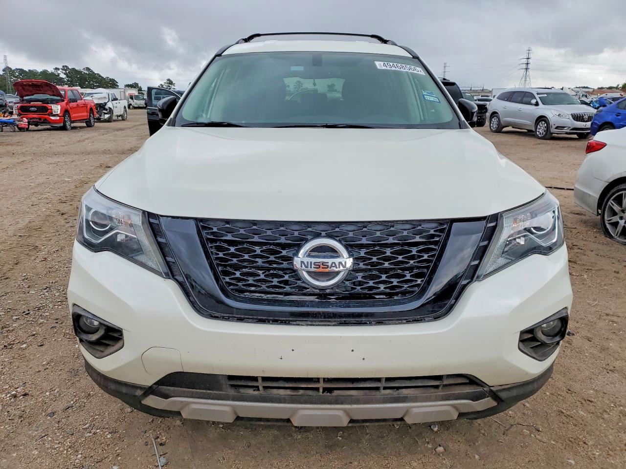2020 Nissan Pathfinder Sv - zdjęcie 5