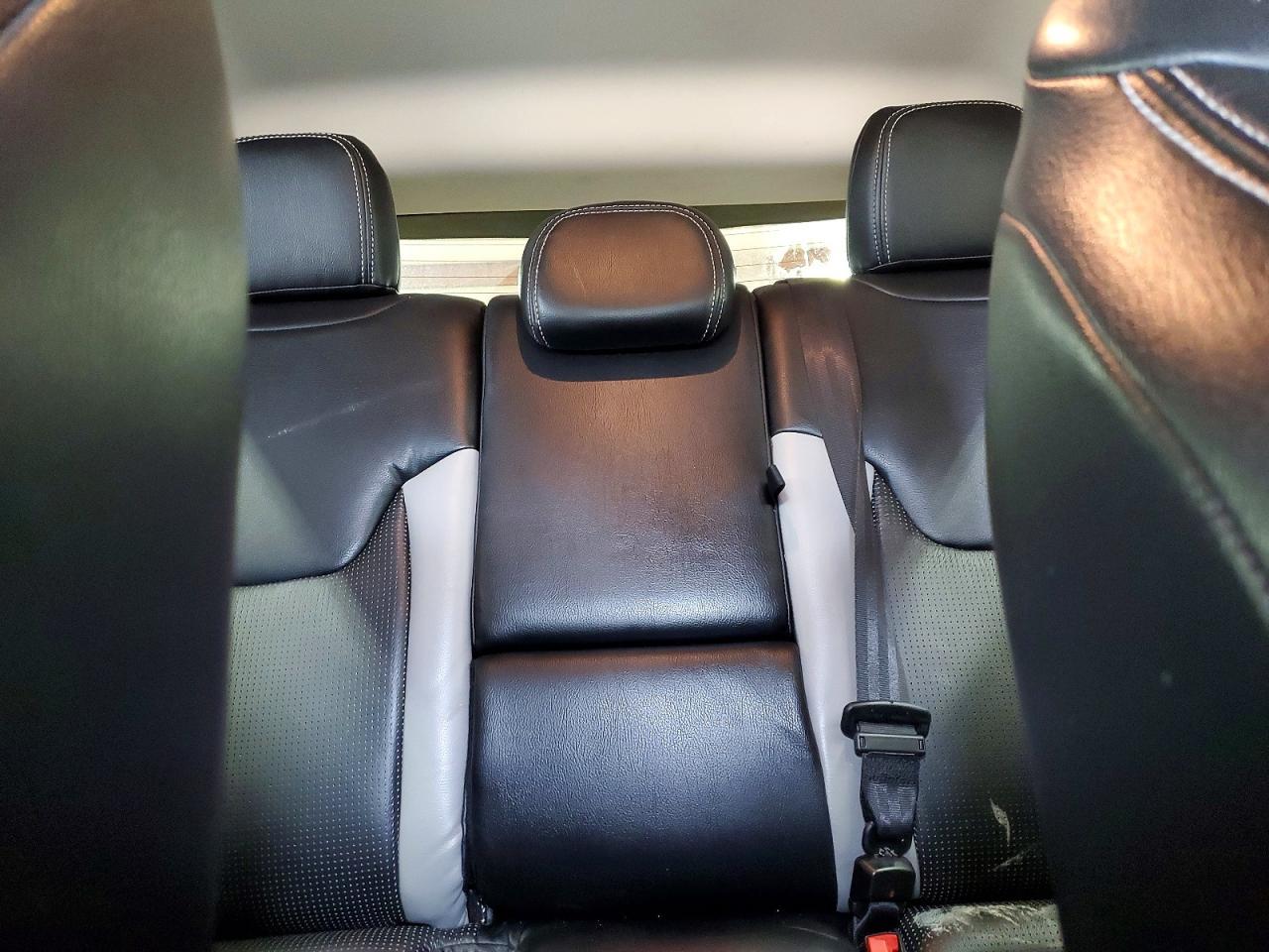 2016 Jeep Renegade Latitude - zdjęcie 10