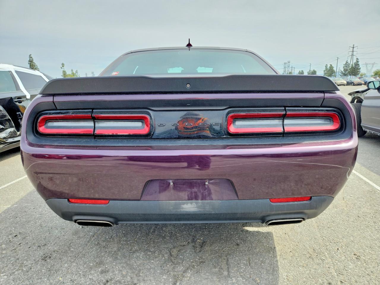 2022 Dodge Challenger Sxt - zdjęcie 6