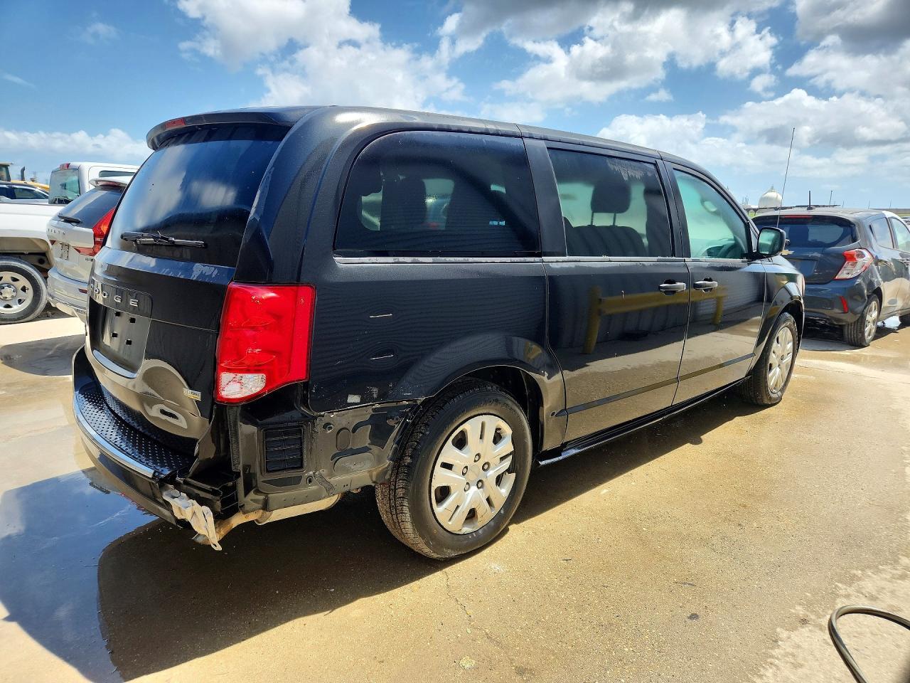 2019 Dodge Grand Car - zdjęcie 3