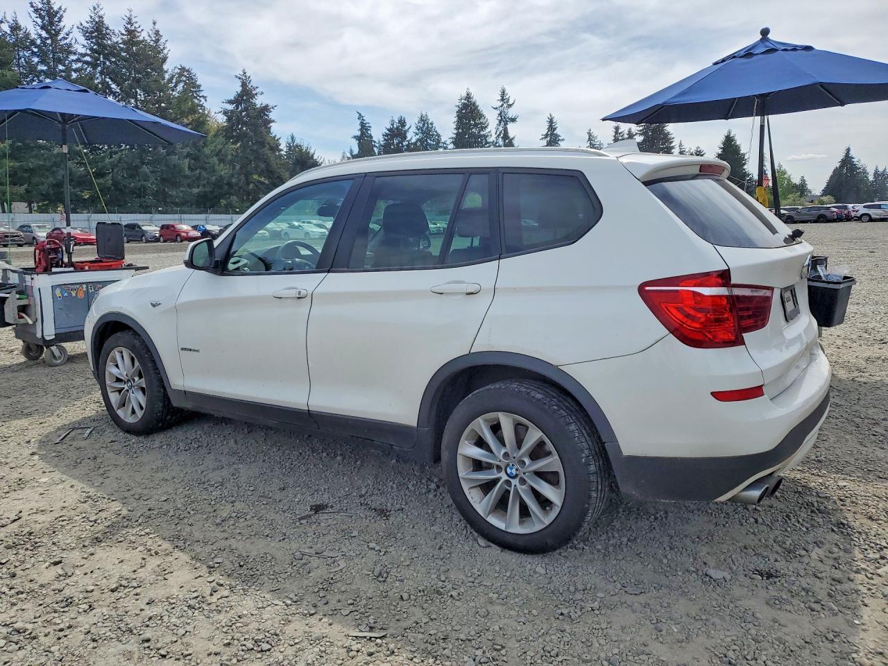 2017 BMW X3 Sdrive28I - zdjęcie 2