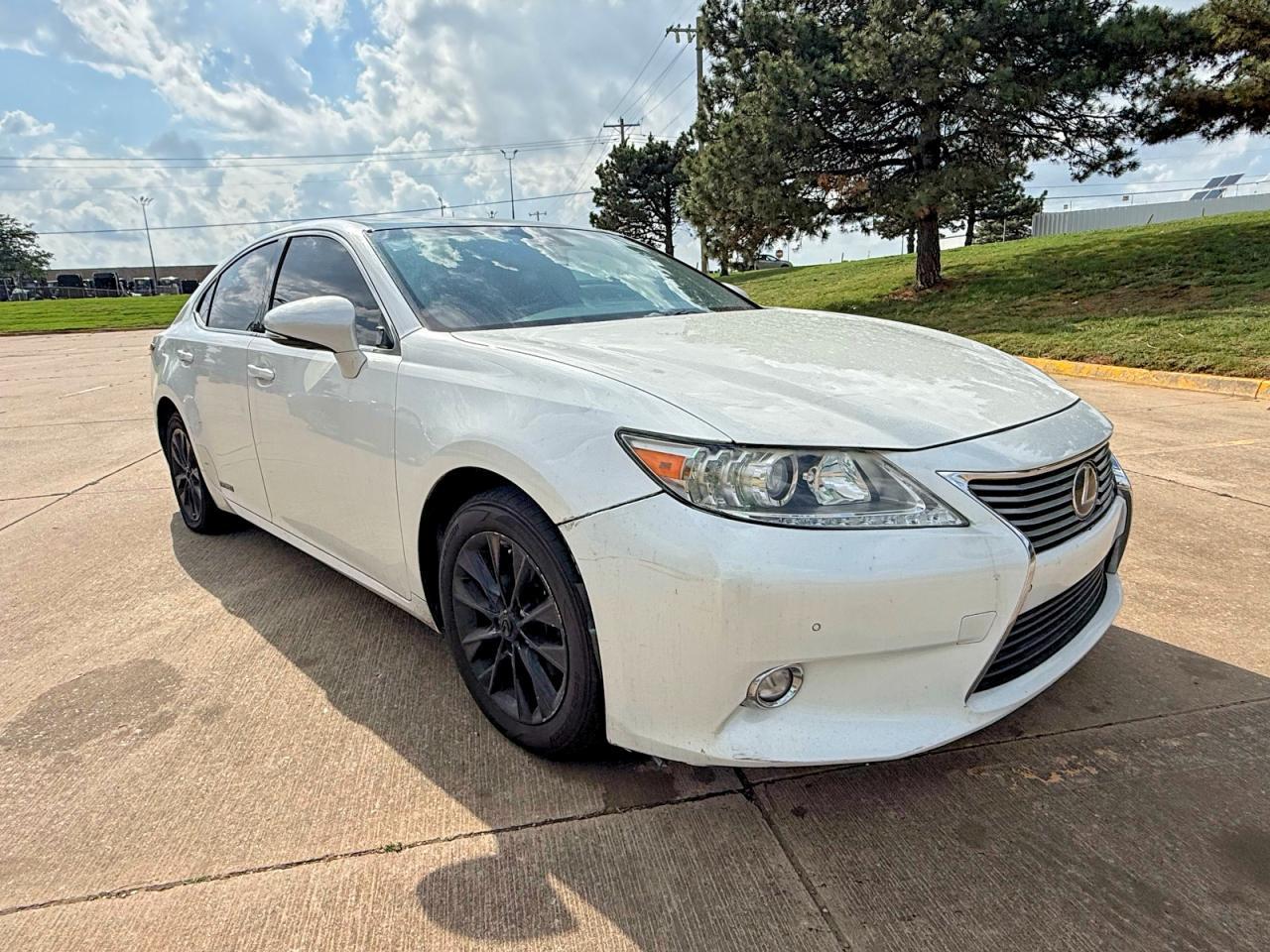 2015 Lexus Es 300H - zdjęcie główne