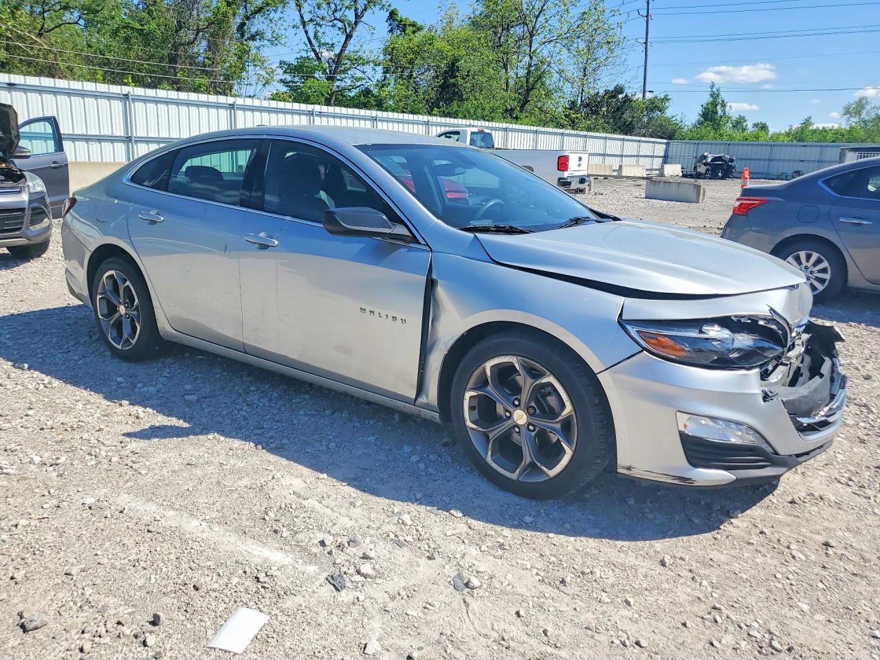 2021 Chevrolet Malibu Lt - zdjęcie 4