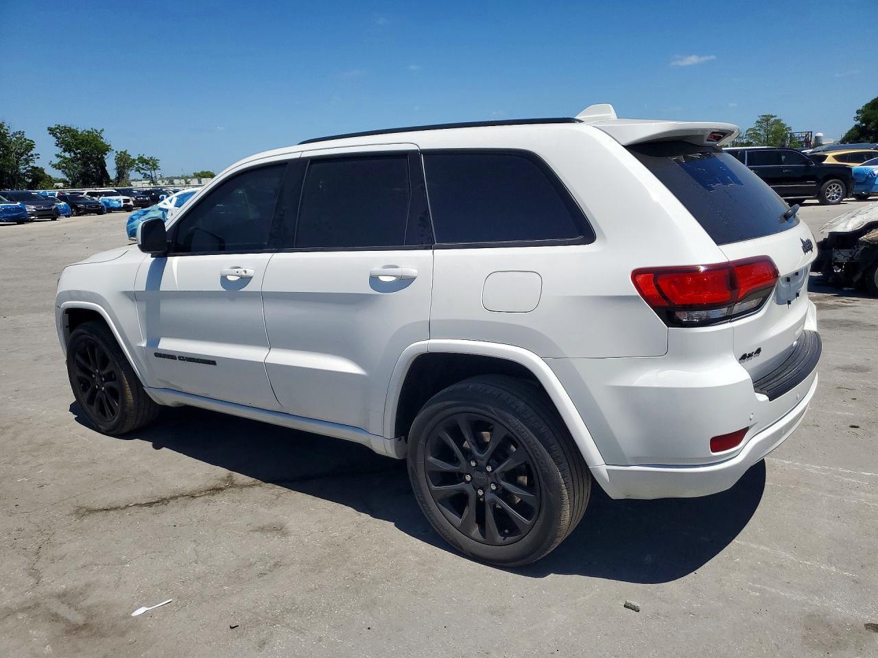 2020 Jeep Grand Cherokee Laredo - zdjęcie 2
