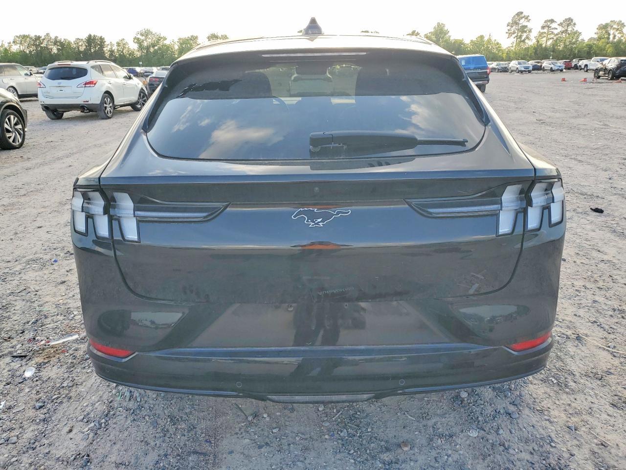 2025 Ford Mustang Mach-E Premium - zdjęcie 6