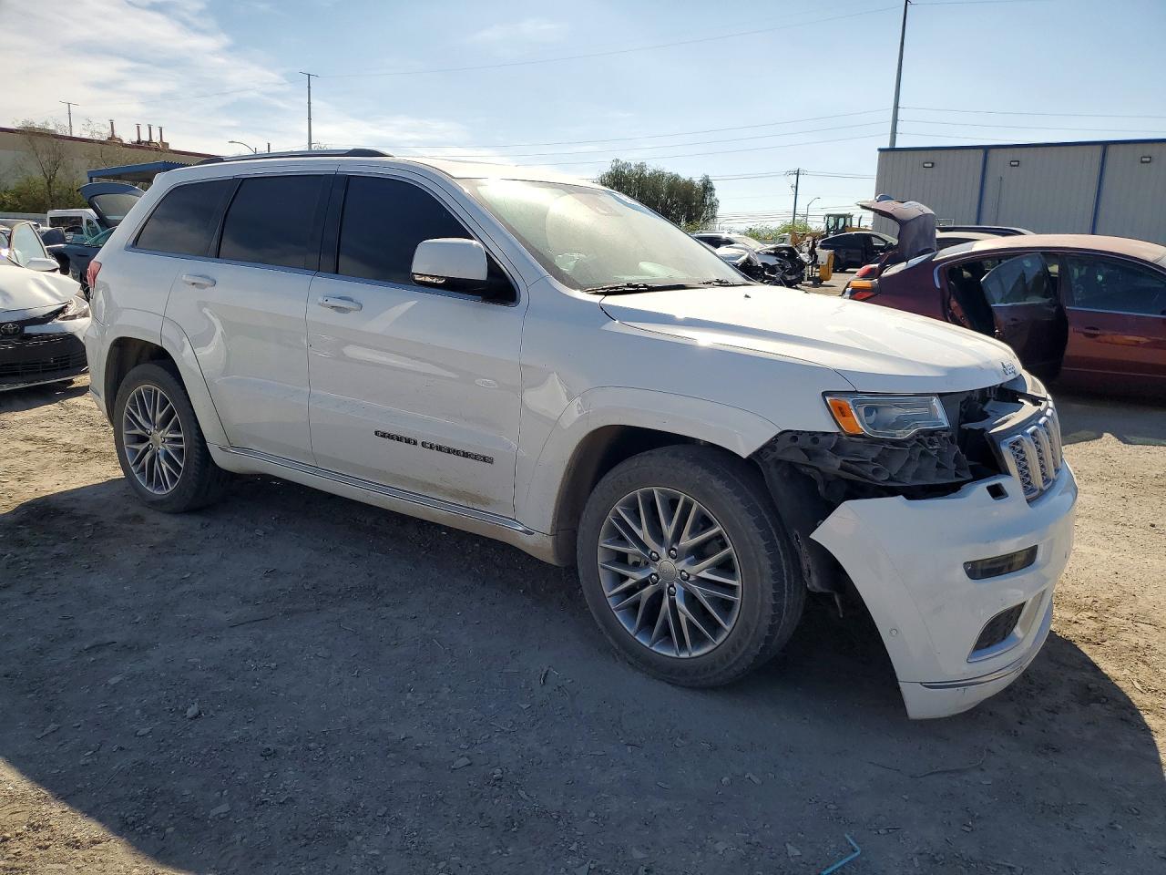 2017 Jeep Grand Cherokee Summit - zdjęcie 4