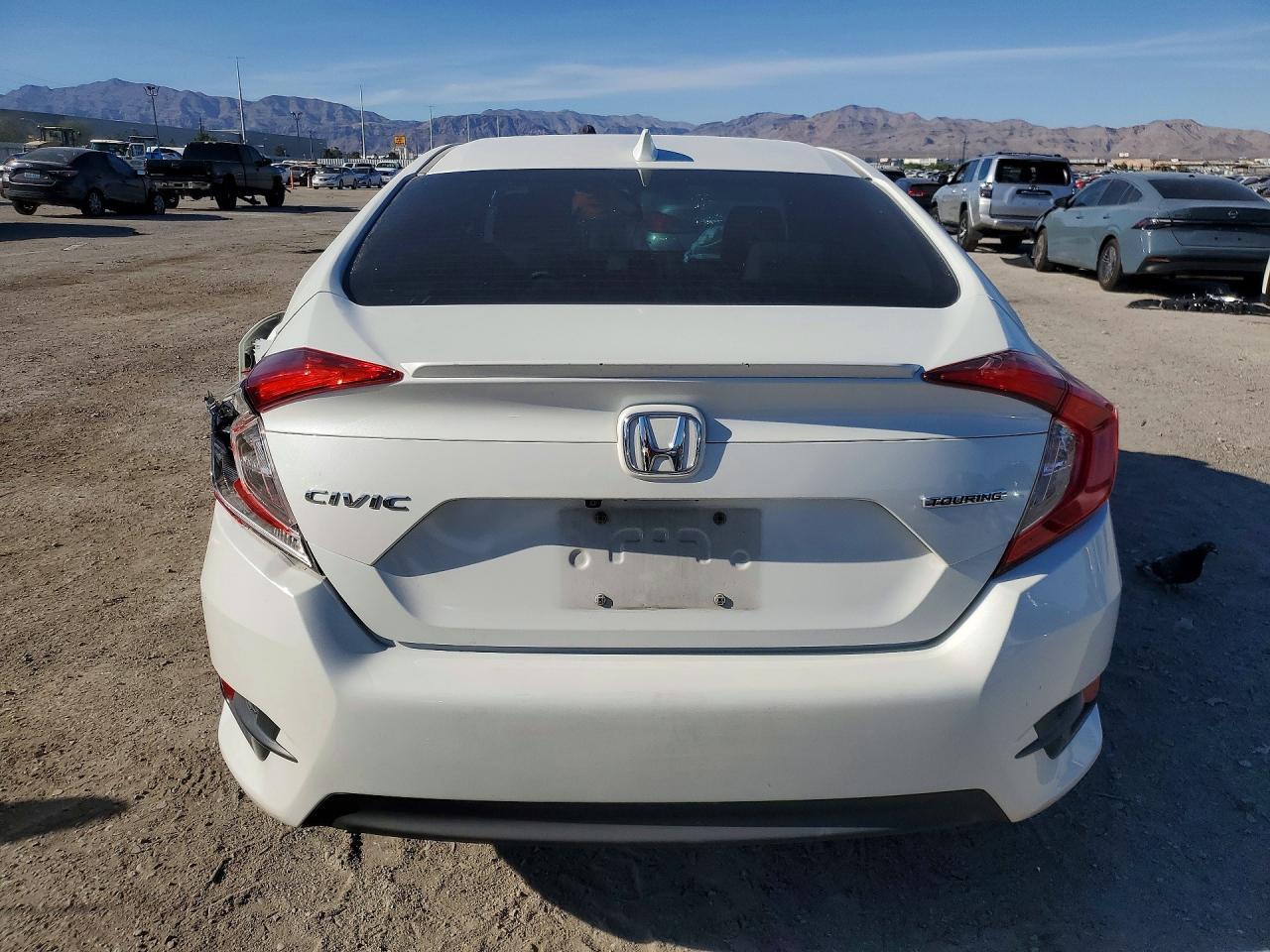 2017 Honda Civic Touring - zdjęcie 6