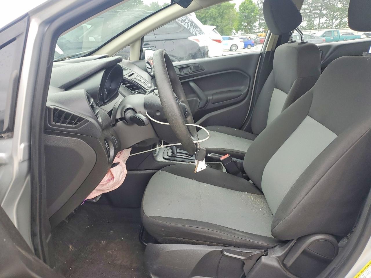 2019 Ford Fiesta S - zdjęcie 7