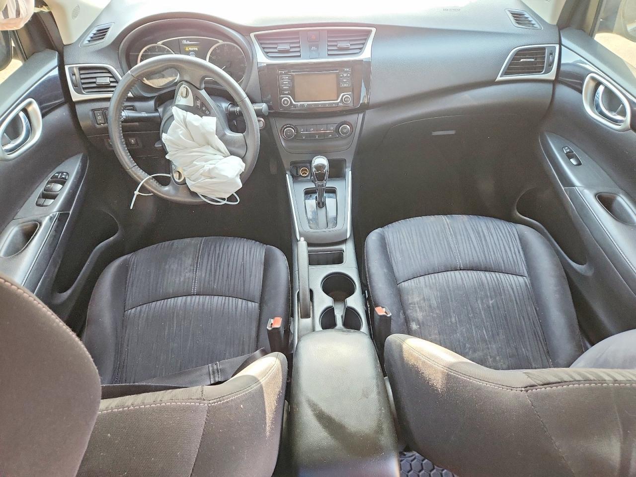 2016 Nissan Sentra - zdjęcie 8