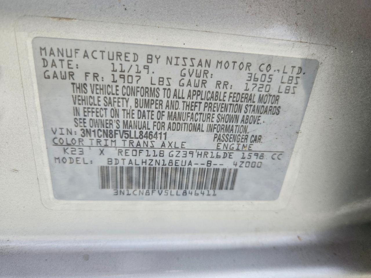 2020 Nissan Versa Sr - zdjęcie 12