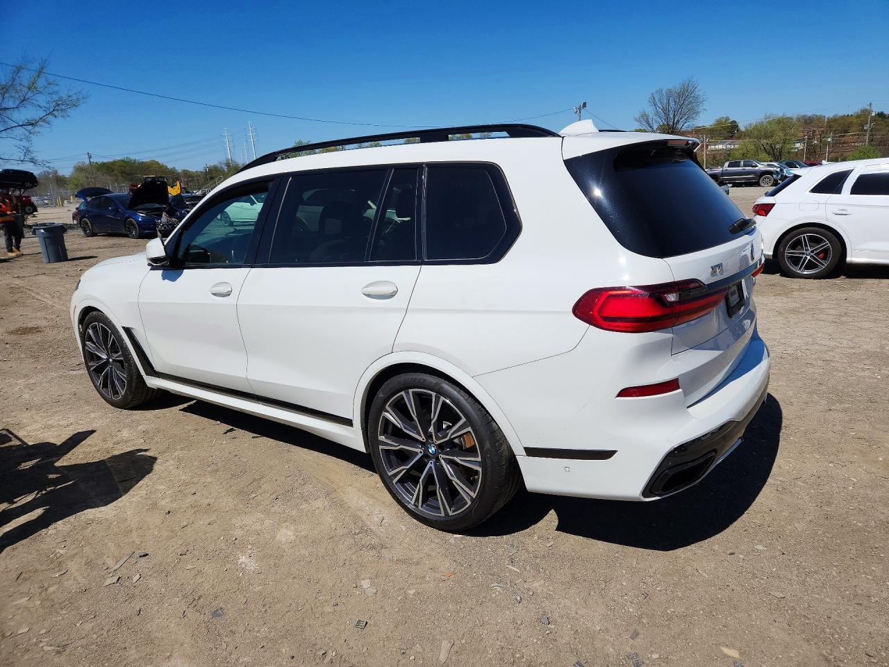2020 BMW X7 M50I - zdjęcie 2
