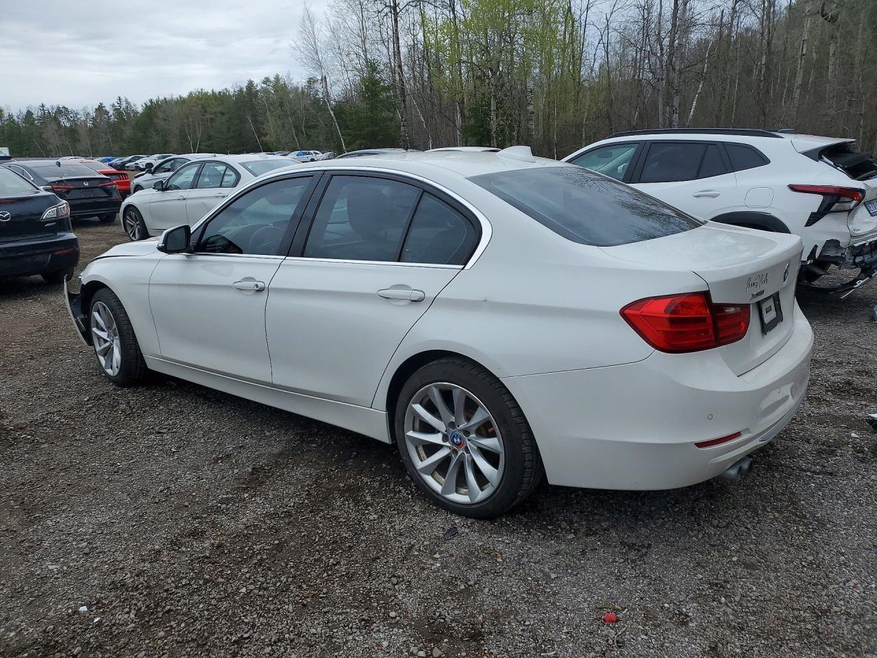 2013 BMW 328 Xi - zdjęcie 2