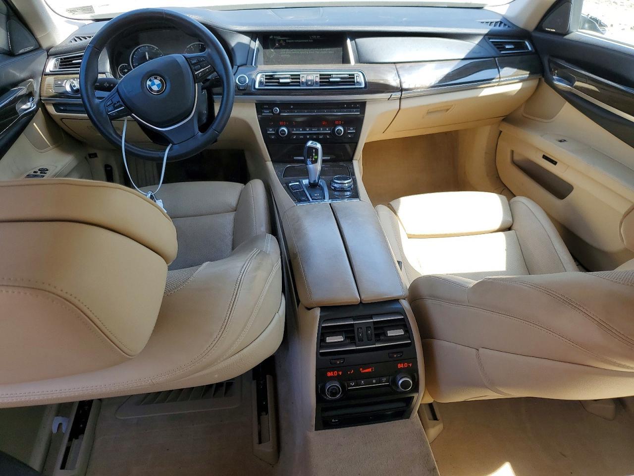 2014 BMW 740 I - zdjęcie 8