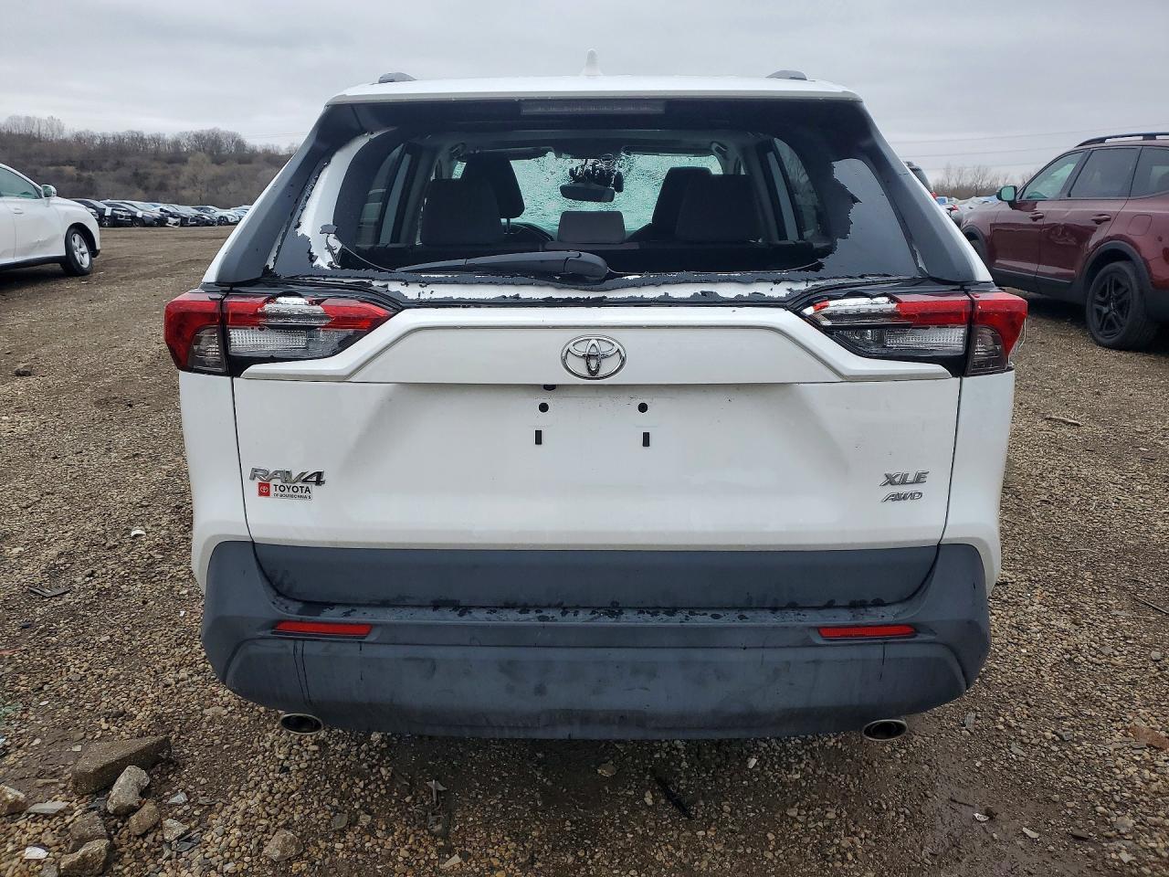 2025 Toyota Rav4 Xle - zdjęcie 6