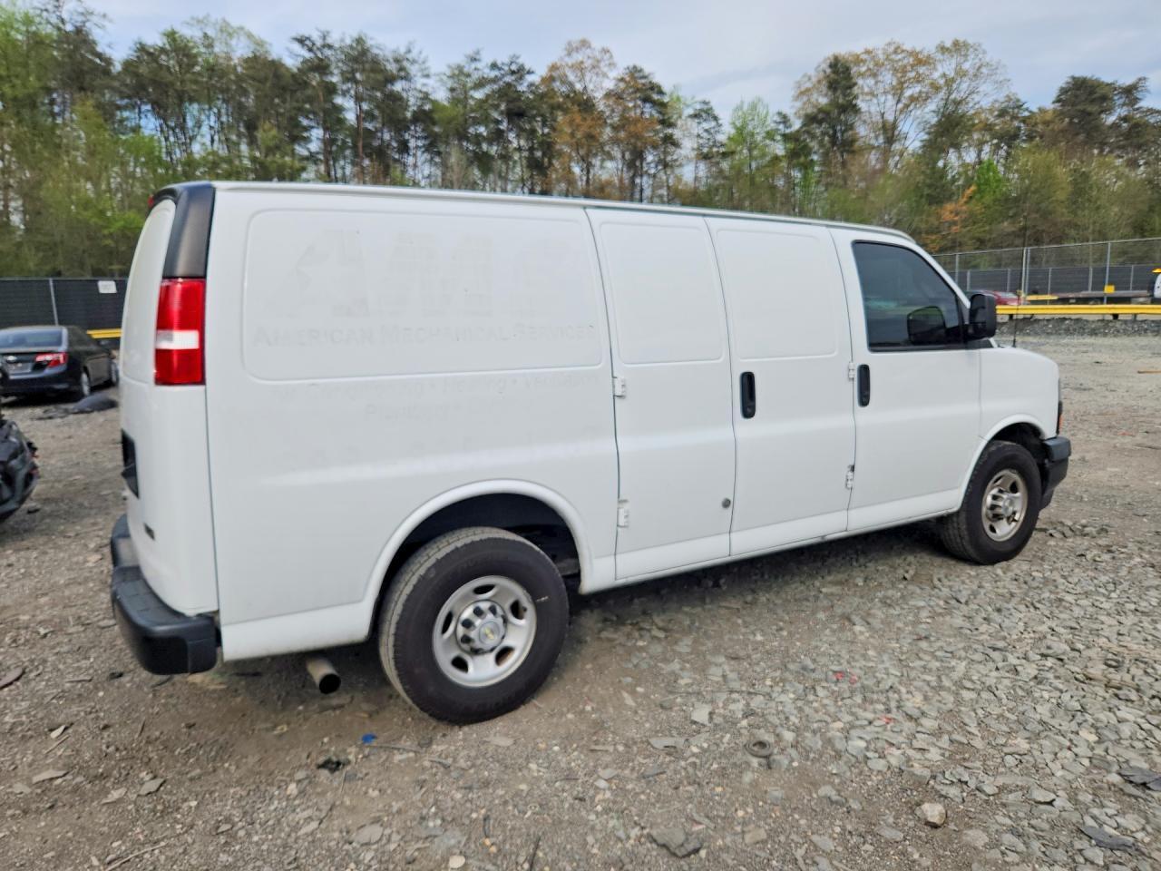 2020 Chevrolet Express G3500 - zdjęcie 3