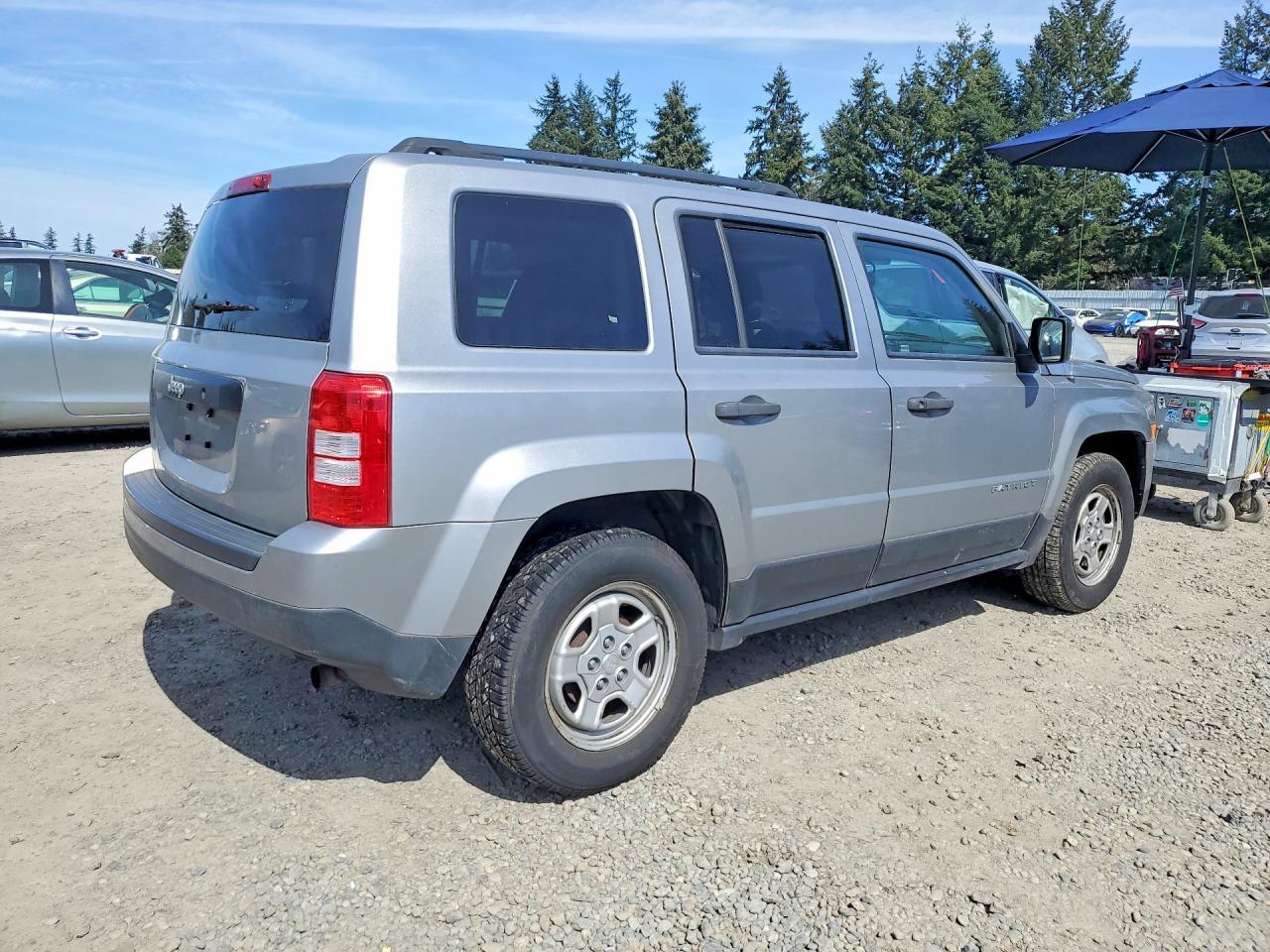 2016 Jeep Patriot Sport - zdjęcie 3