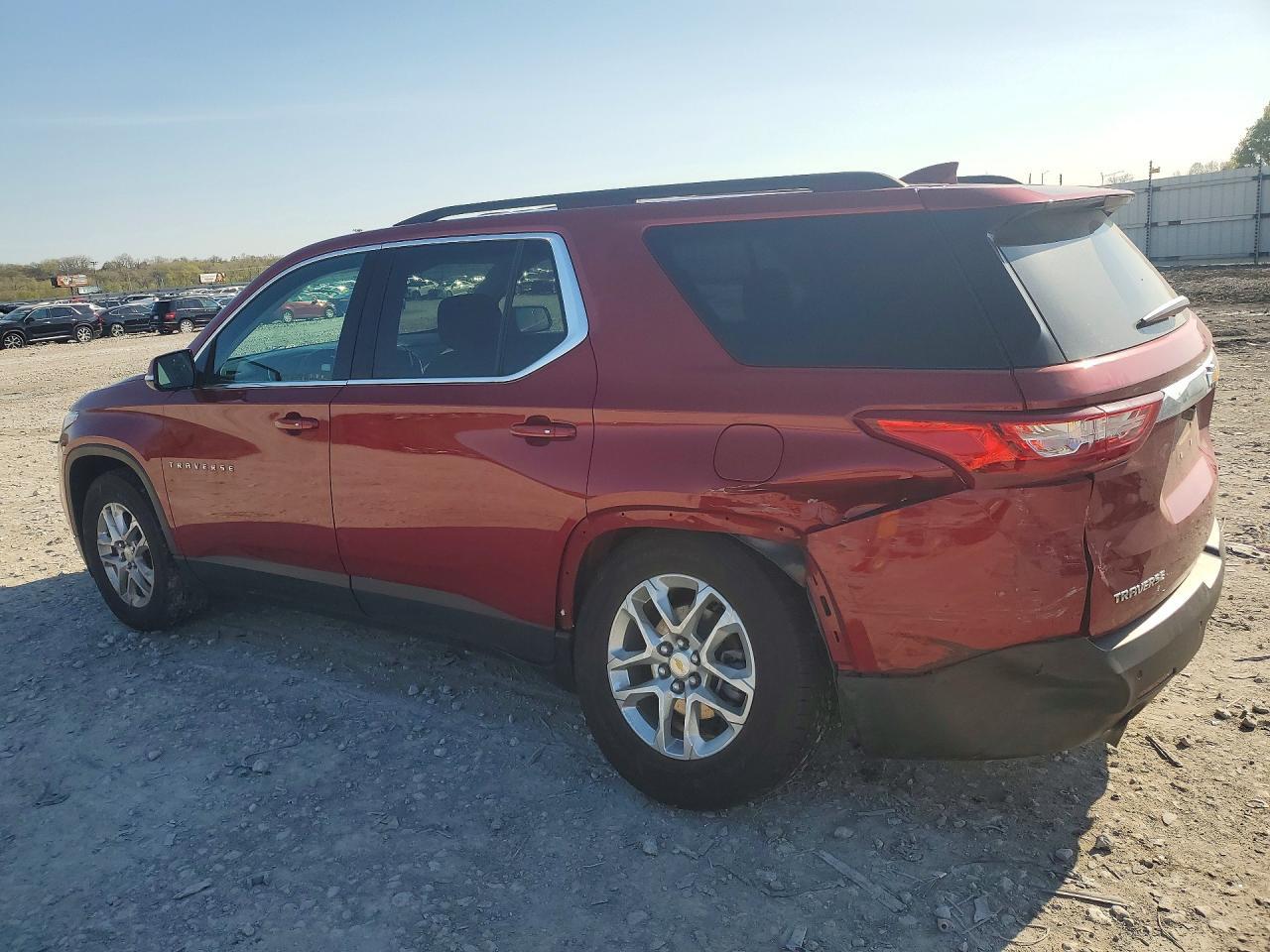 2020 Chevrolet Traverse Lt - zdjęcie 2