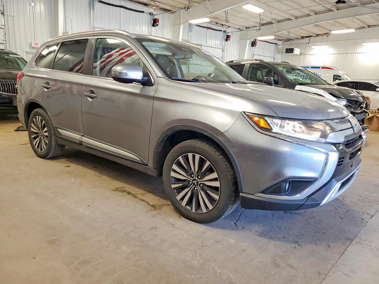 2020 Mitsubishi Outlander Se - zdjęcie 4