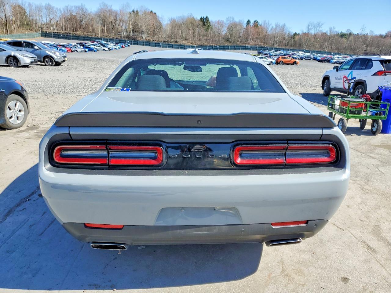 2022 Dodge Challenger R - zdjęcie 6