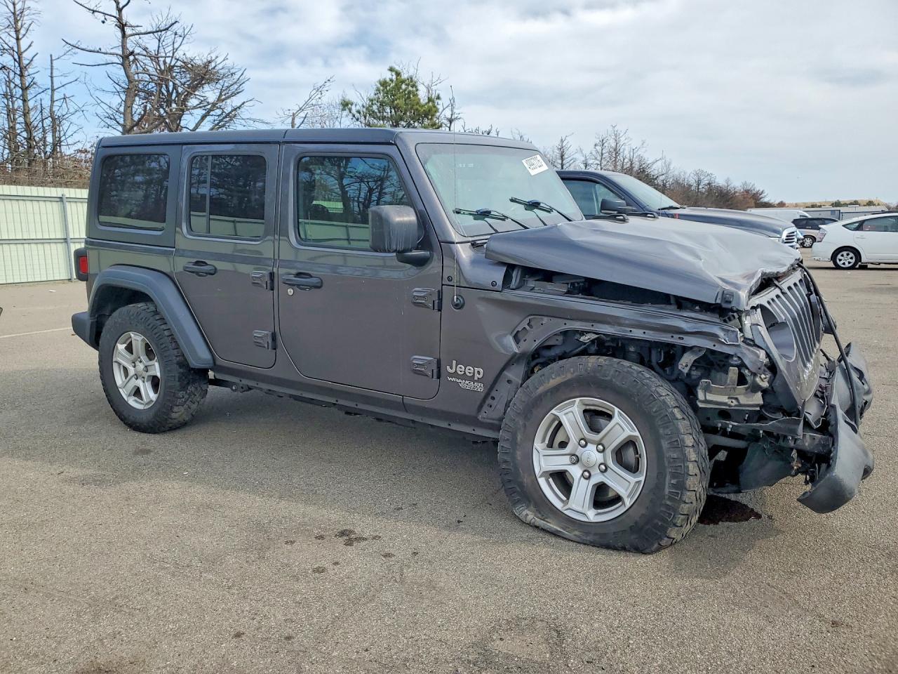 2019 Jeep Wrangler Unlimited Sport - zdjęcie 4