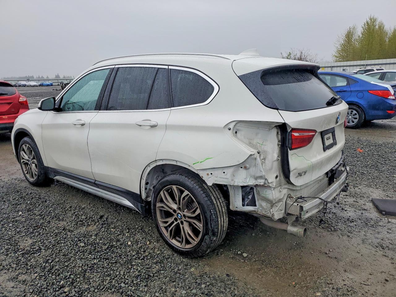 2019 BMW X1 xDrive28I - zdjęcie 2