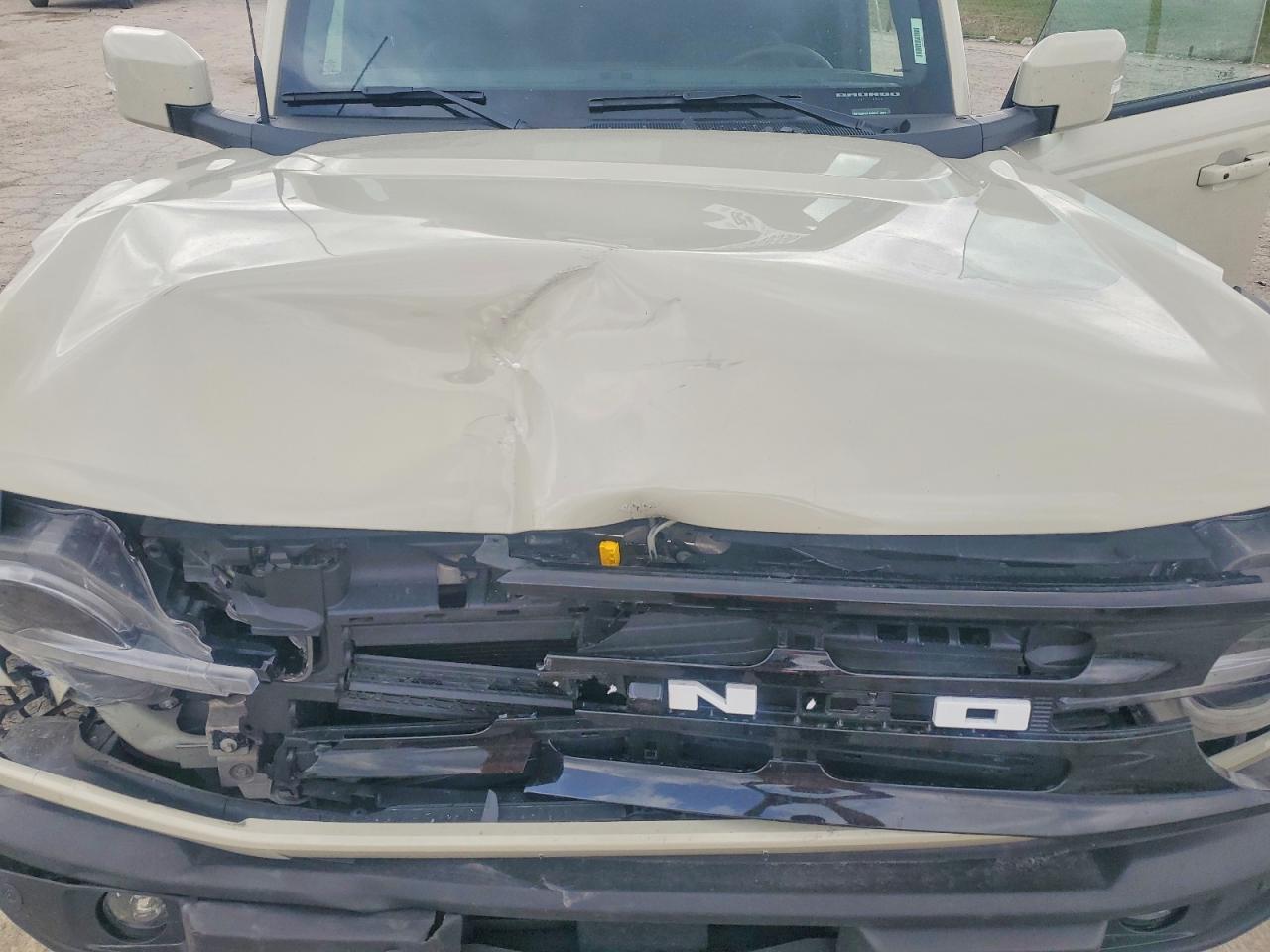 2025 Ford Bronco Outer Banks - zdjęcie 12