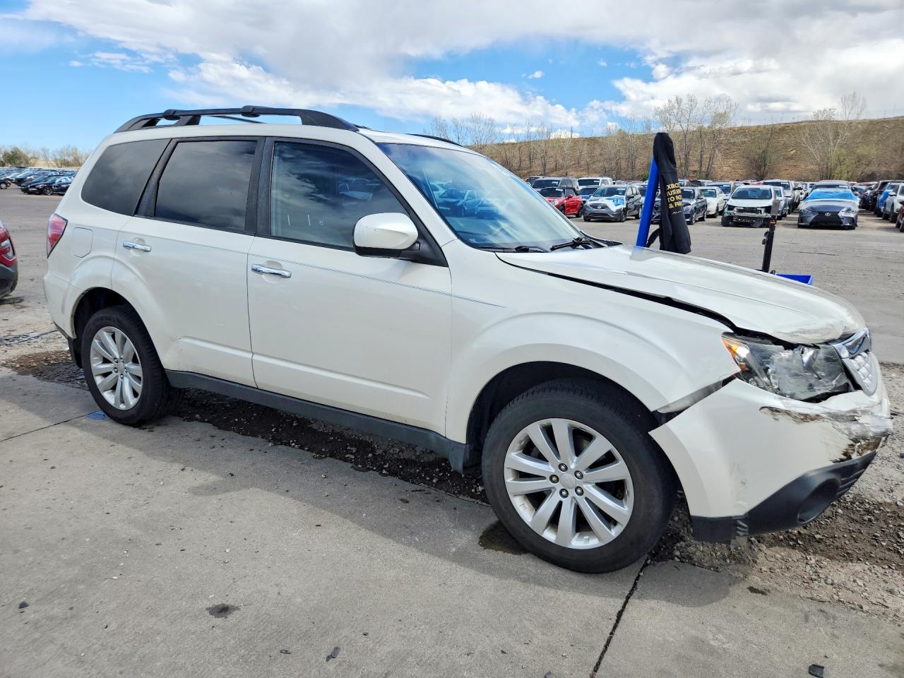2013 Subaru Forester 2.5X Premium - zdjęcie 4