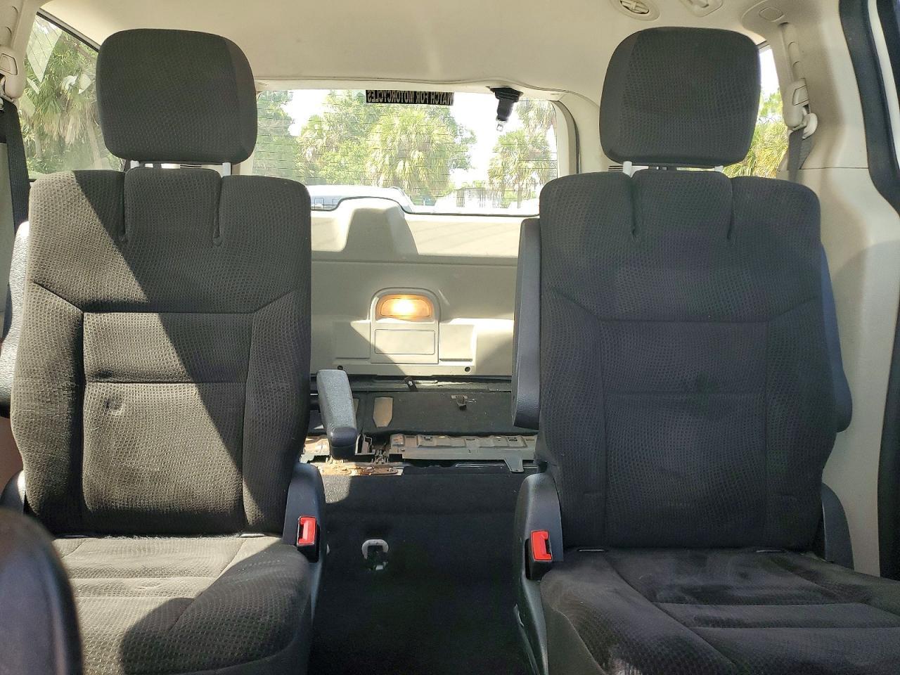 2017 Dodge Grand Caravan Se - zdjęcie 10
