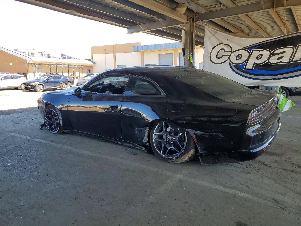 2024 Dodge Charger Daytona R - zdjęcie 2