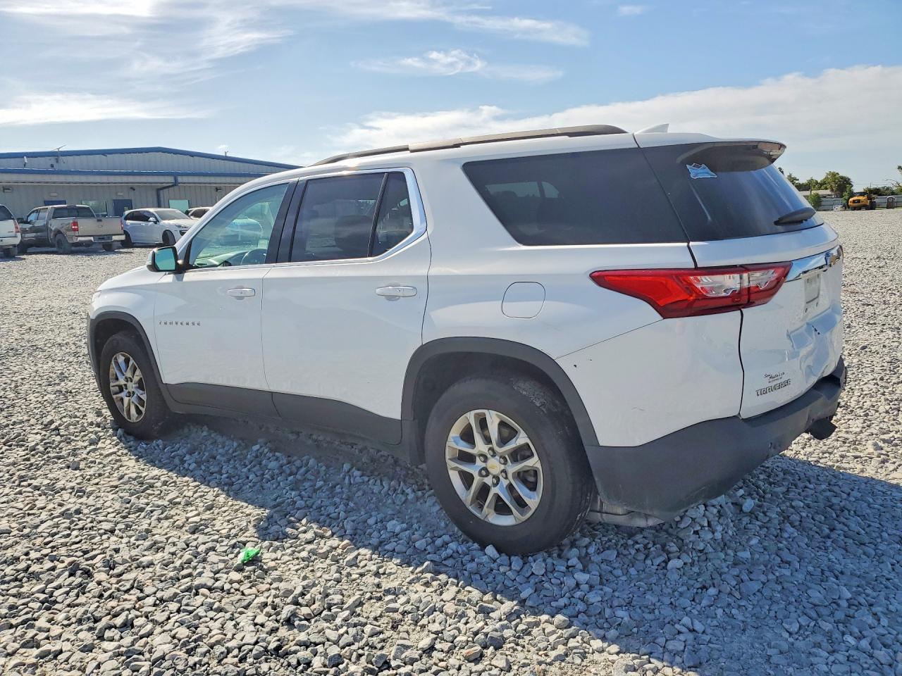 2019 Chevrolet Traverse Lt - zdjęcie 2
