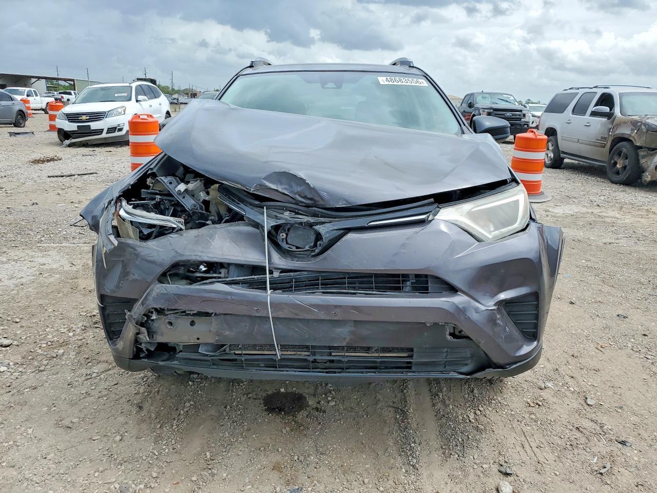 2017 Toyota Rav4 Le - zdjęcie 5