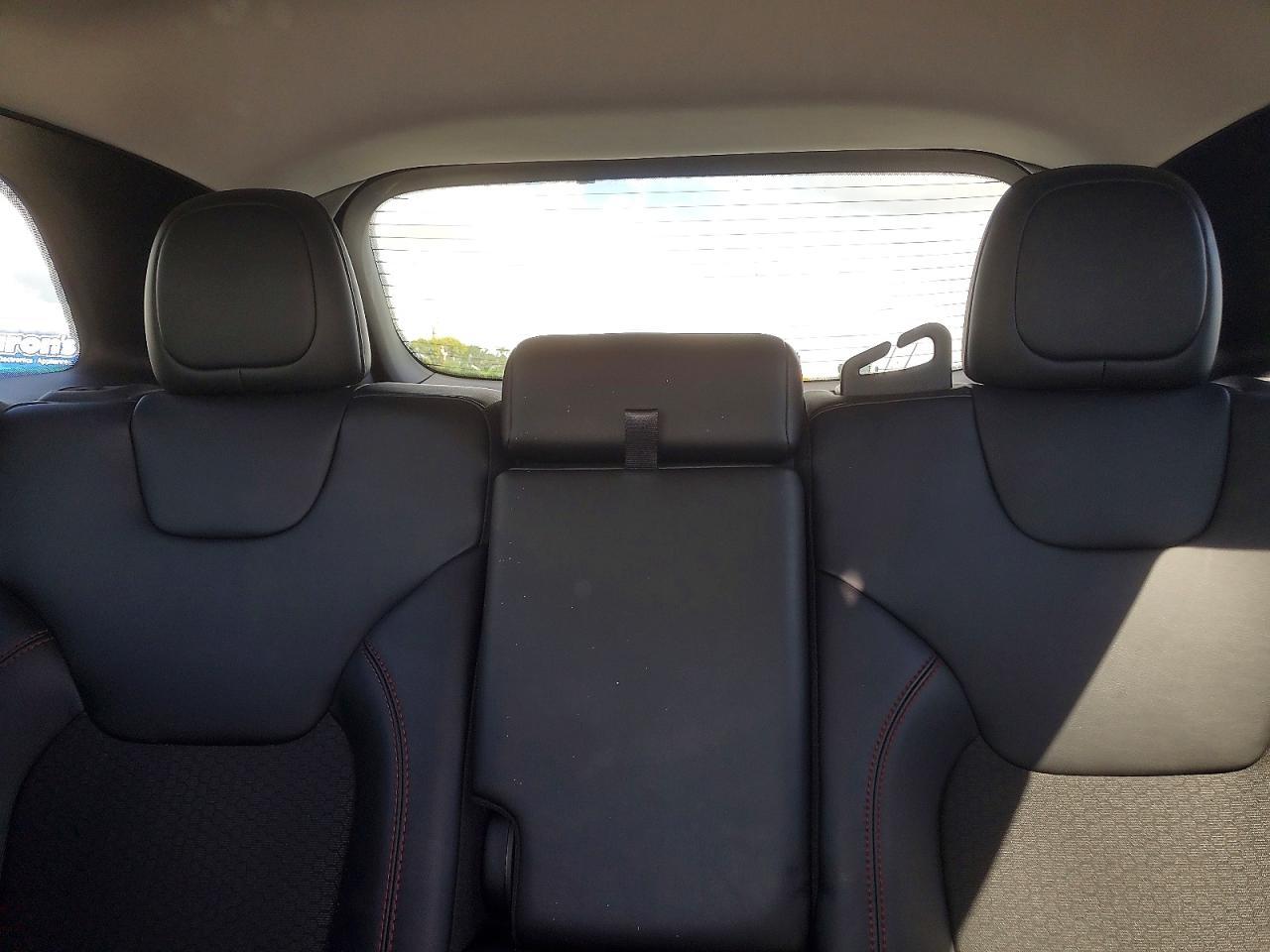 2022 Jeep Cherokee Trailhawk - zdjęcie 10