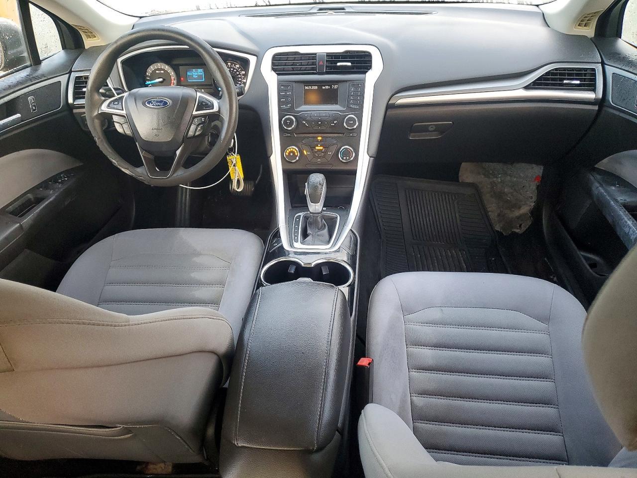 2014 Ford Fusion S - zdjęcie 8