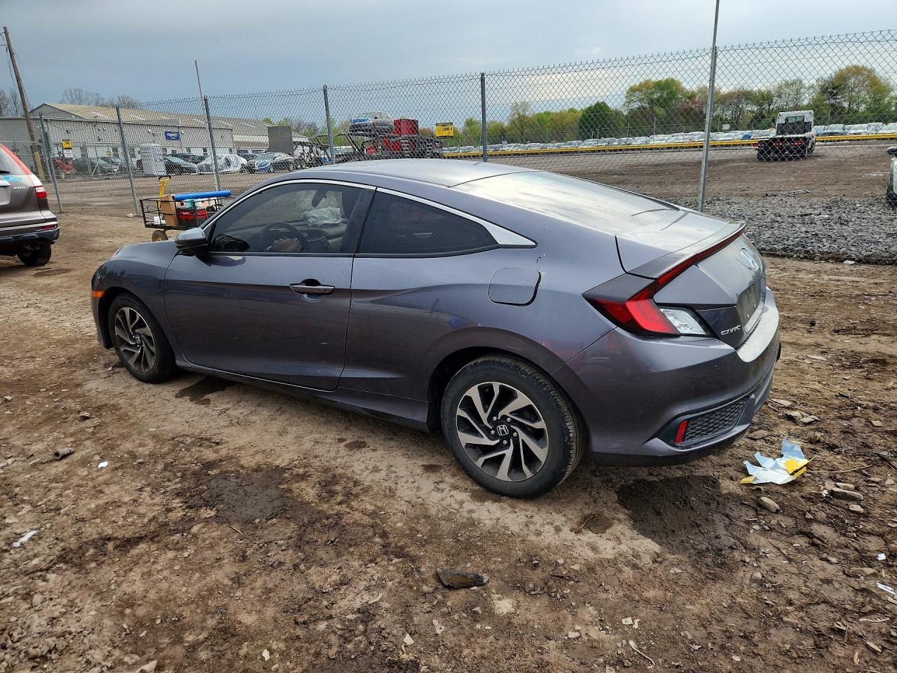 2018 Honda Civic Lx - zdjęcie 2