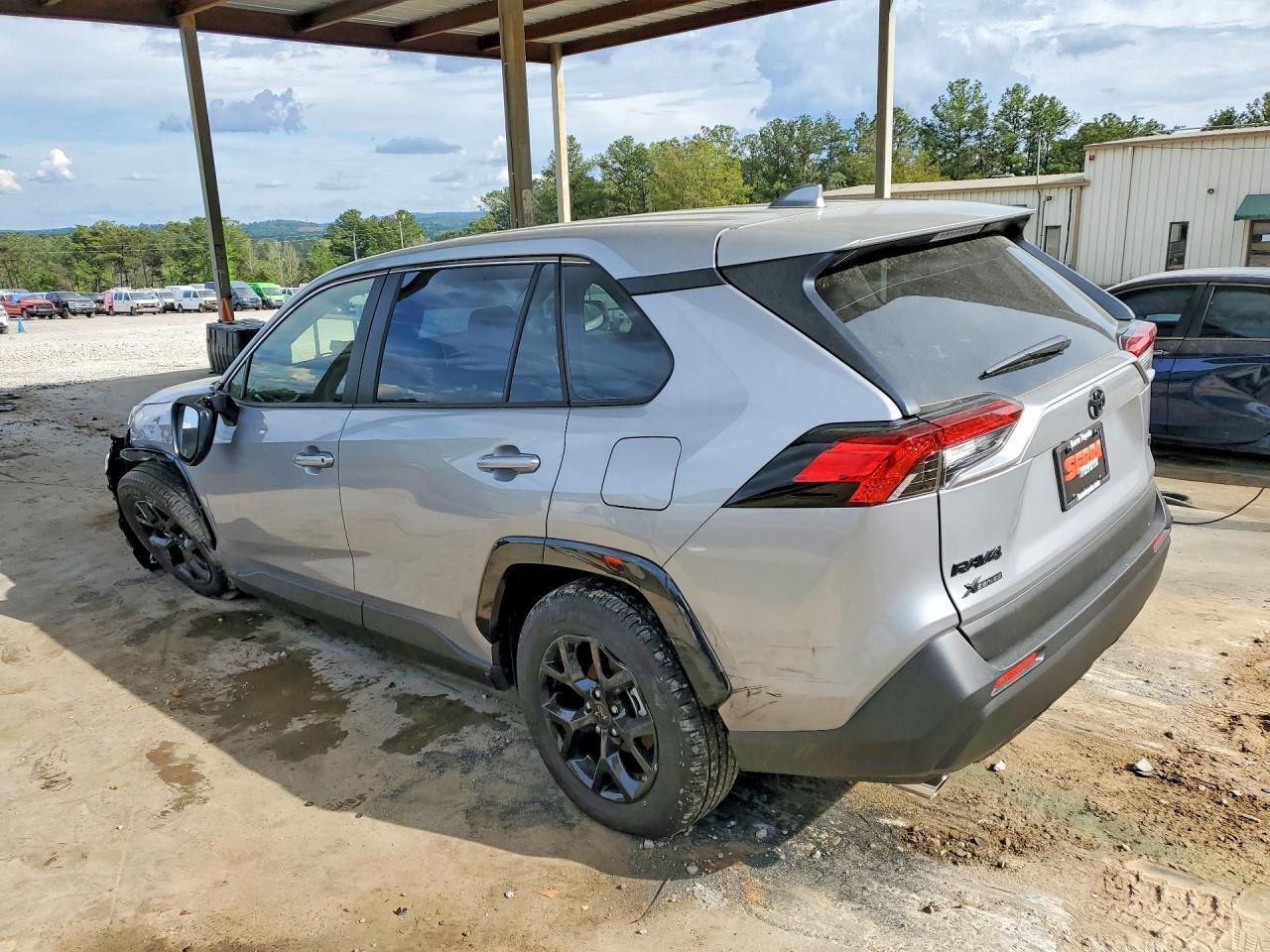 2025 Toyota Rav4 Le - zdjęcie 2