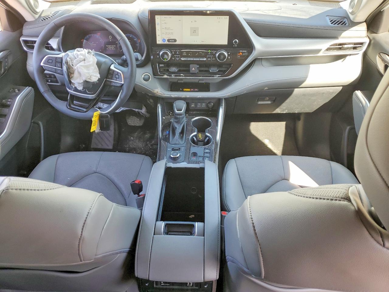 2025 Toyota Highlander Platinum - zdjęcie 8