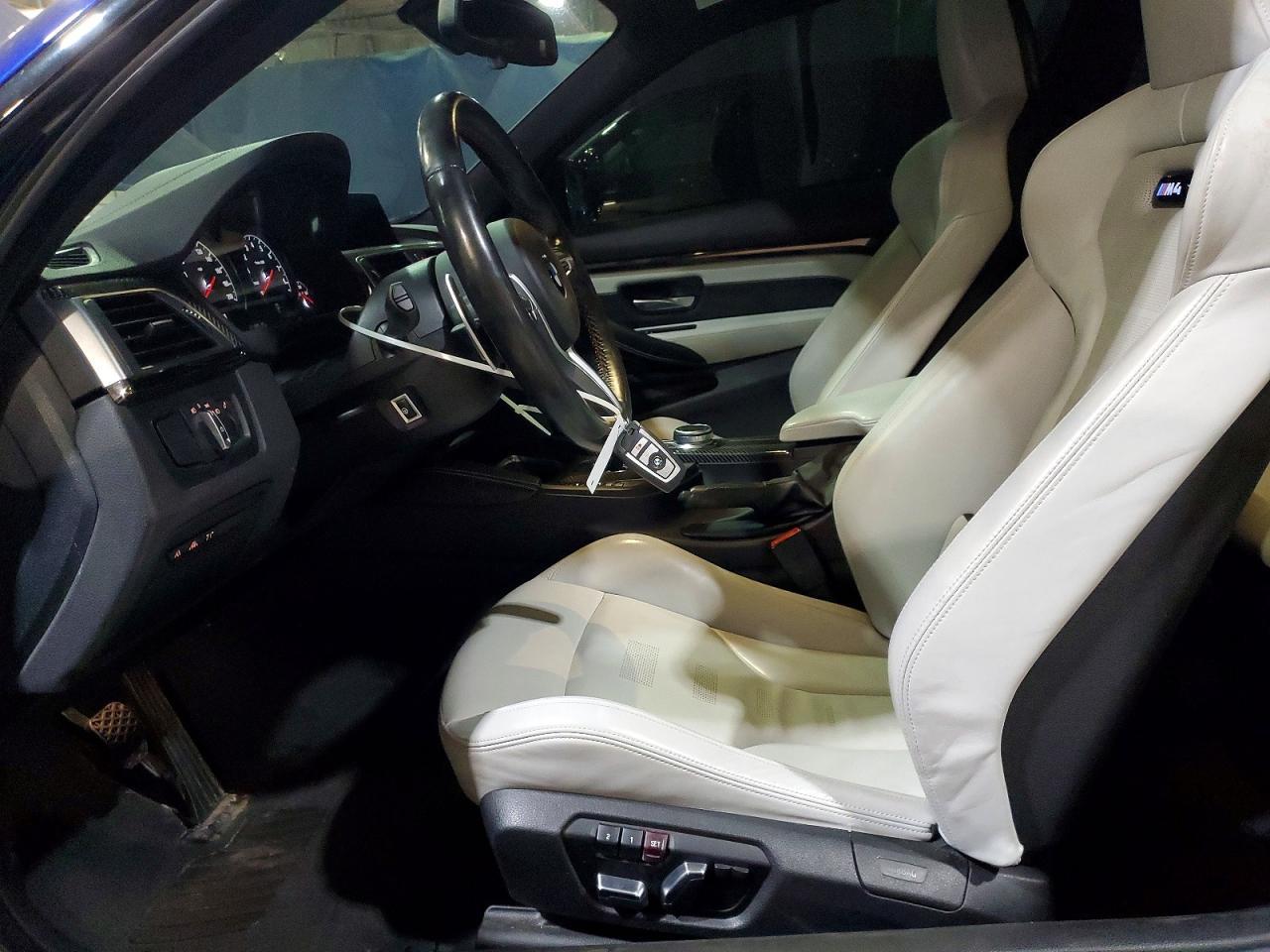2020 BMW M4 - zdjęcie 7