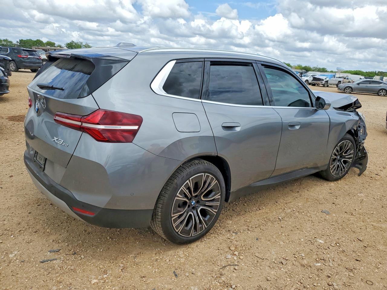 2026 BMW X3 30 xDrive - zdjęcie 3
