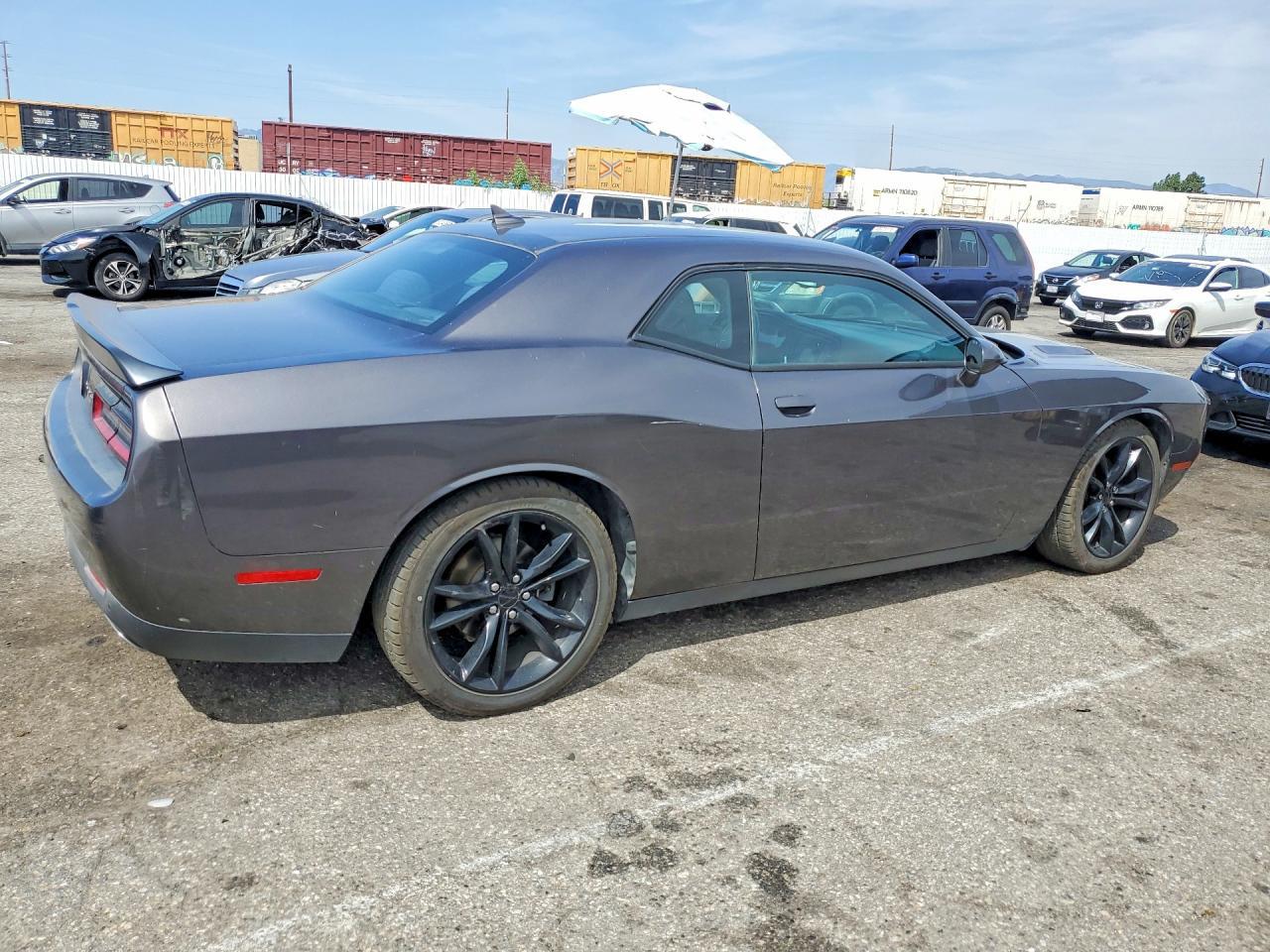 2016 Dodge Challenger Sxt - zdjęcie 3