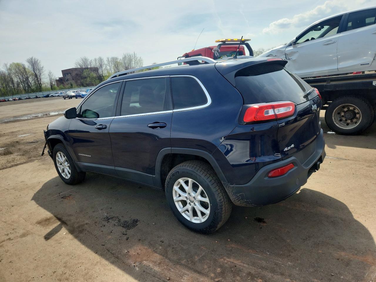 2015 Jeep Cherokee Latitude - zdjęcie 2